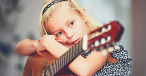 gitaar voor kind